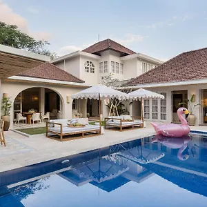 https://akara-villa.ubudhotelsnow.com