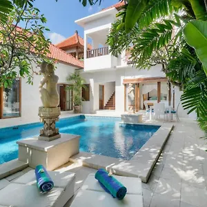 https://taman-sari-villas.hotelsseminyak.net